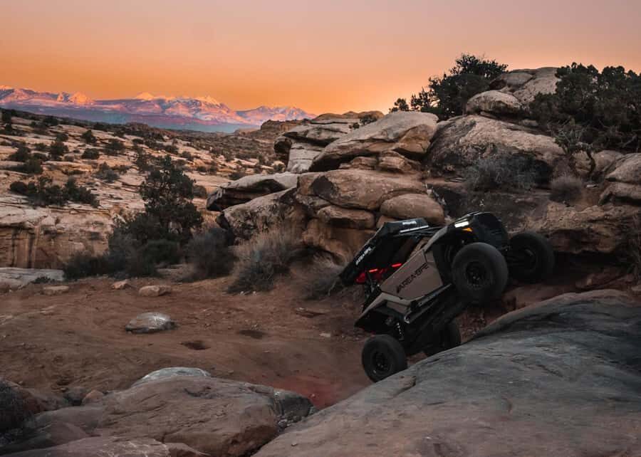 3.5 Hour HELL'S REVENGE and FINS & THINGS You Drive UTV Tour - Moab UTV thrills on Hell’s Revenge and Fins & Things