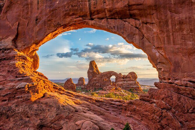 30+ National Parks Self-Guided Driving Tours Bundle - How the app turns long drives into story time