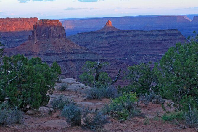 Arches and Canyonlands 4X4 Adventure from Moab - Lunch with ice water: the simple break that keeps you sane