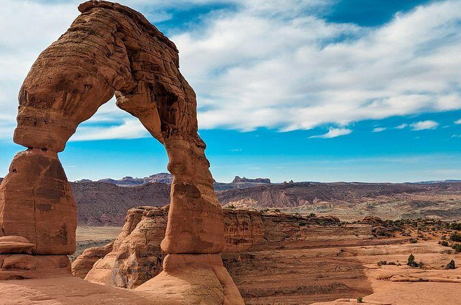 Arches & Canyonlands Two Day Private Tour & Hike - The guide makes the pace work: from mixed ages to careful climbing