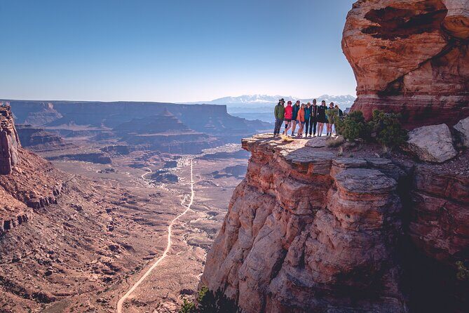 Arches Full Day Private Tour & Hike - Stop-by-Stop: From Delicate Arch to a Quick Balanced Rock Pause