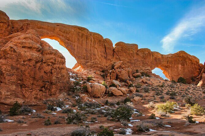 Arches Full Day Private Tour & Hike - Sand Dune Arch: A Short Trail for the Curious