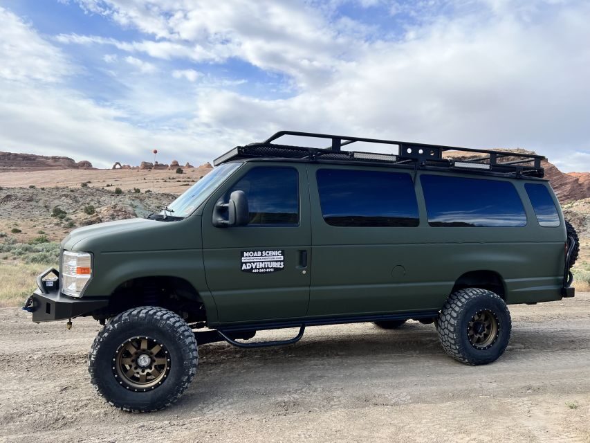 Arches National Park: Sunset Pavement Van Tour - Air-conditioned comfort, included snacks, and what to bring