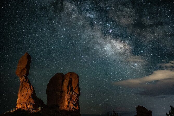 Astro-Photo, Hiking and Stargazing Tour in Arches National Park - Price and value: is $175 per person fair?