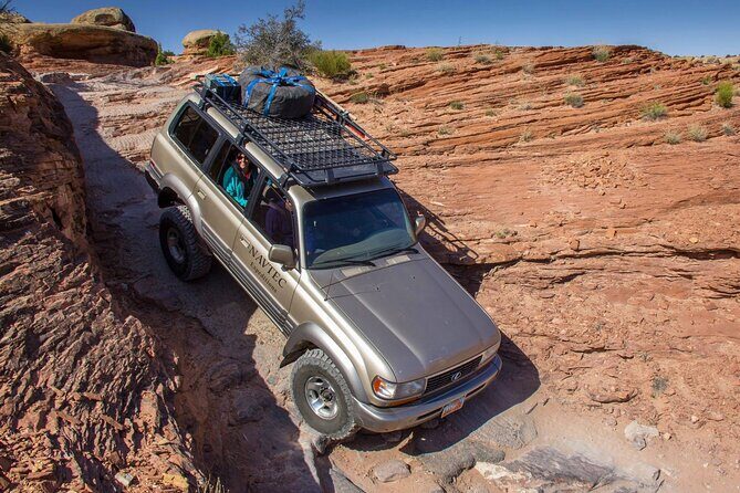Canyonlands National Park Needles District by 4x4 - Lunch at a viewpoint: break time with purpose