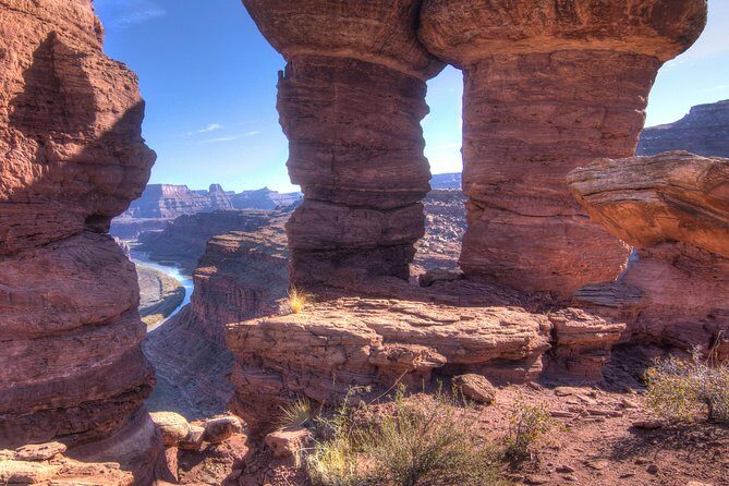 Canyonlands National Park White Rim Trail by 4WD - First stop energy: White Rim views and Moab rock art stops