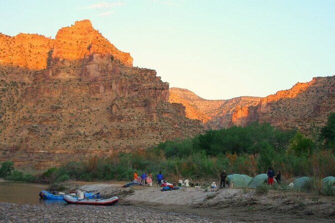 Desolation Canyon - Green River - Final-day short hikes: looking at ruins without feeling rushed