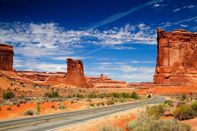 Discover The Best Of Moab In A Day: Arches Canyonlands Dead Horse - The Lunch, Snacks, and Water Plan That Makes the Day Work