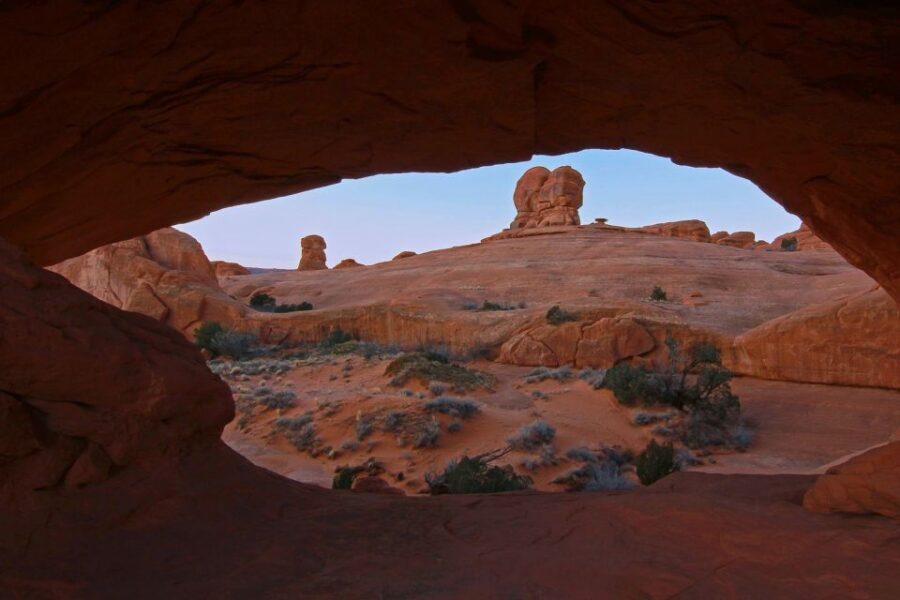 From Moab: Arches National Park 4x4 Drive and Hiking Tour - Key highlights worth planning around