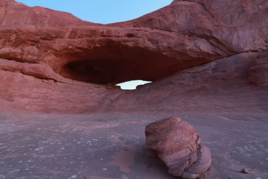 From Moab: Arches National Park 4x4 Drive and Hiking Tour - Geology and history on the move: how to get more out of the rock