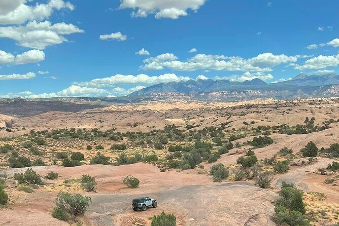 Hell’s Revenge Private 4x4 Guided Jeep Experience in Moab - The heart of it: slickrock fins, rocky steps, and the Devils Staircase vibe