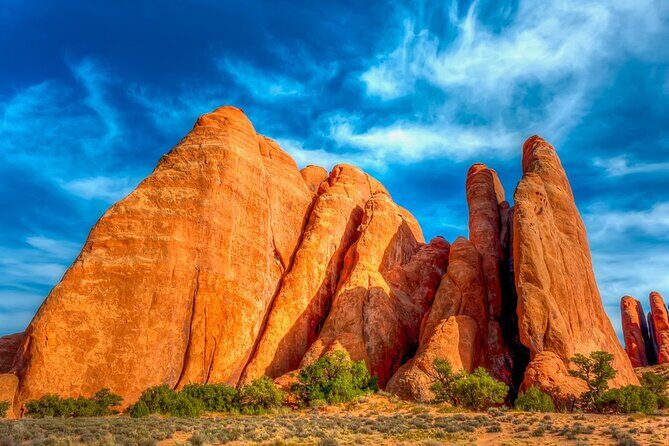 Immersive Arches Walking Tours | More Stops, More Tour Options - Entering Arches with timed entry (and fewer head-scrambles)