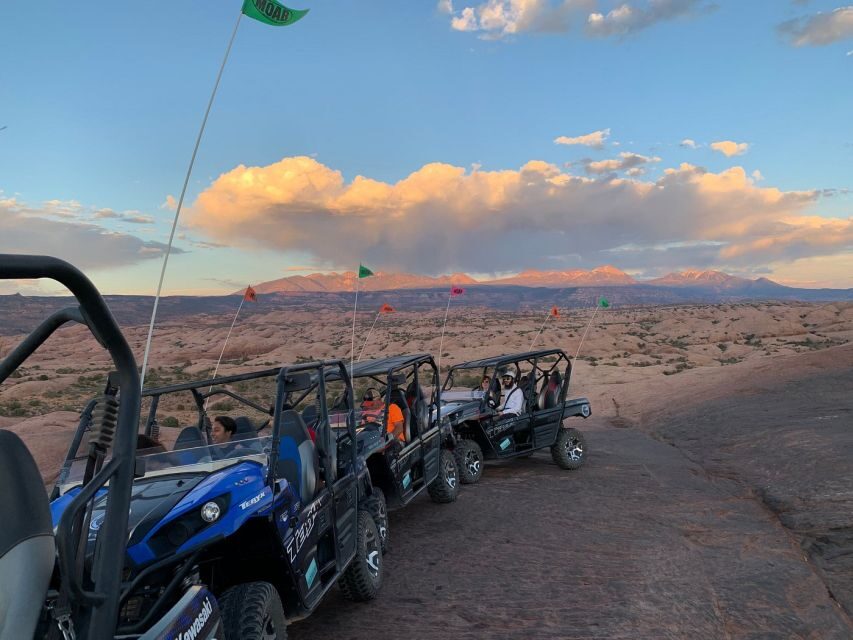 Moab: 3.5-Hour Self-Drive Hells Revenge & Fins N'Things Tour - The Best Bonus: Views Over the Colorado River and Toward Arches