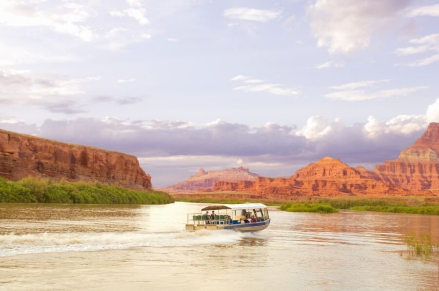 Moab: 3-Hour Jet Boat Tour to Dead Horse Point State Park - The photo stops: arches, petroglyphs, and a road-side canyon story