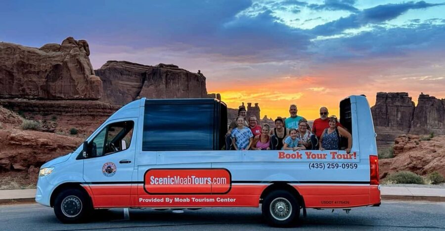 Moab: Arches National Park Sightseeing Tour - Key things I’d pay attention to