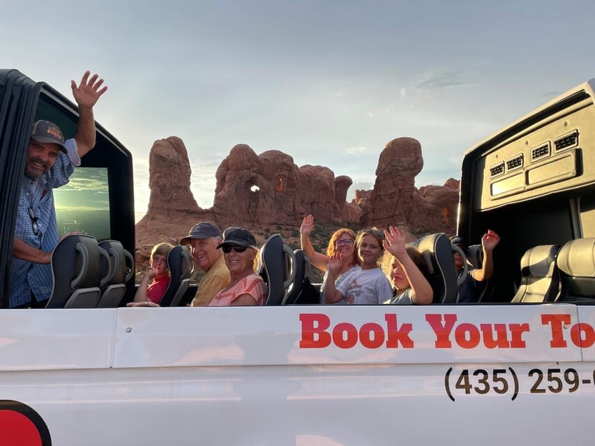 Moab: Arches National Park Sightseeing Tour - Entering Arches without the timed-reservation headache