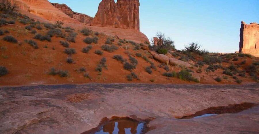 Moab: Arches National Park Sunset Tour - Meet at Moab Adventure Center and Get Oriented Fast