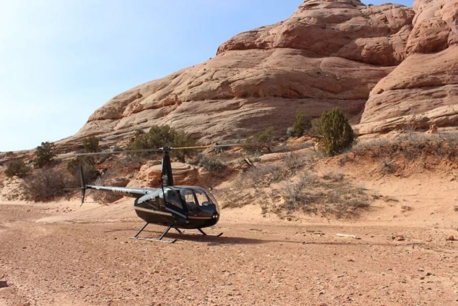Moab: Canyon Country Sunset Helicopter Tour - The Pilot/Guide Factor: Spencer and Tracy Set the Tone