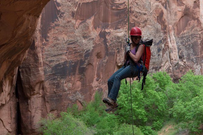 Moab Canyoneering and Packrafting Combo - Transition to the Colorado River: lunch time and safety briefing