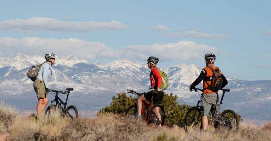 Moab: Dead Horse Point Singletrack Mountain Biking Tour - Dead Horse Point views that make the pedaling feel worth it