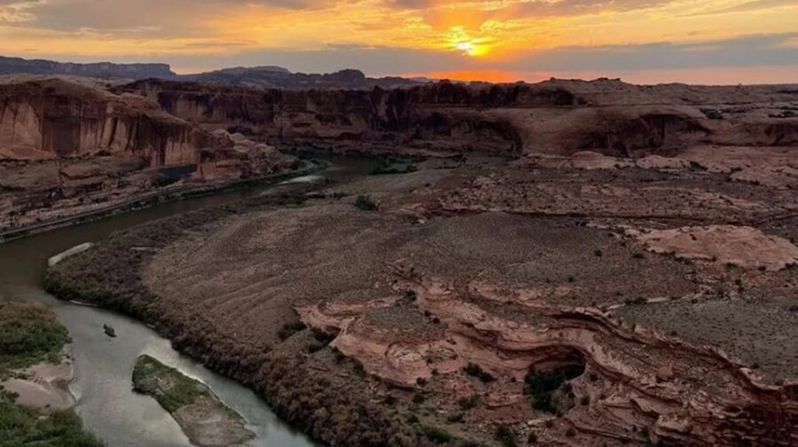 Moab: Hell's Revenge "Beast" 4x4 Adventure Tour - Key things to know before you book