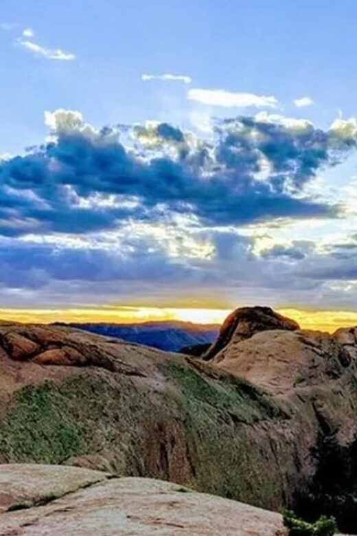 Moab: Hell's Revenge "Beast" 4x4 Adventure Tour - Where to meet Moab Grand Tours (and how to plan your arrival)
