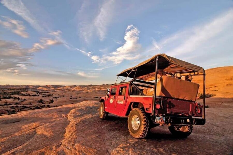 Moab: Hell's Revenge Hummer Safari Adventure - Moab Adventure Center to Trailhead: Where the 2 Hours Actually Start