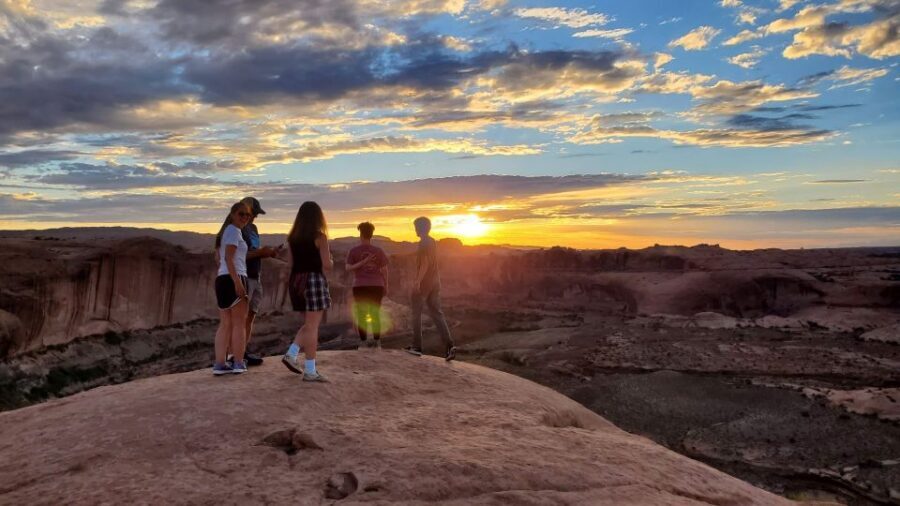 Moab Jeep Tour - Should you book the Moab Jeep Tour with Moab Grand Tours?