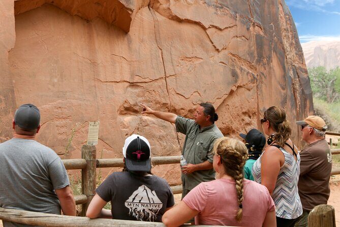 Moab Private Petroglyph Scenic Tour - How the Guides Make It Work: Safety, Stories, and Family-Friendly Energy