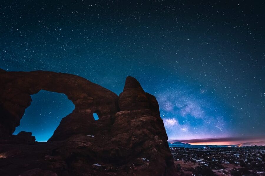 Moab: The Windows Astro-Photography and Stargazing Hike - The glow-up: headlamps, tripods, and optional DSLR rentals