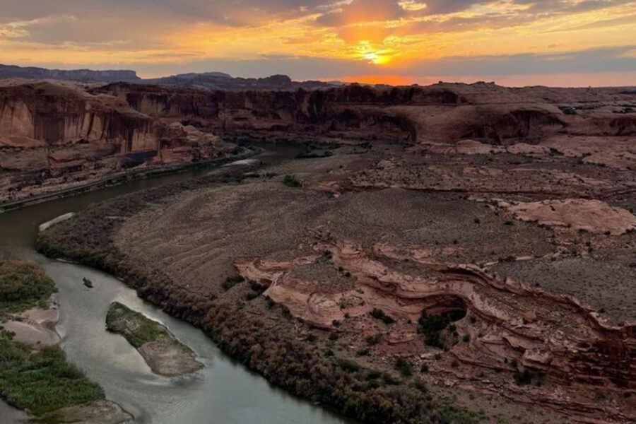Moab: You Drive Guided Hell's Revenge UTV Tour - Guides who actually make the ride better