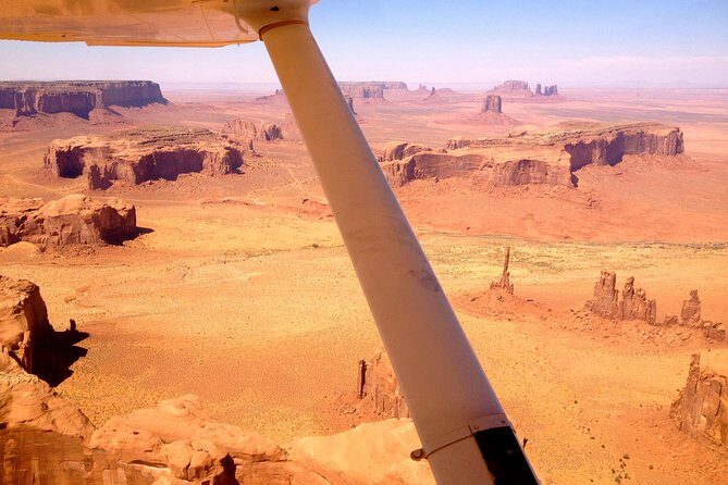 Monument Valley and Canyonlands National Park Combo Air Charter - Inside the flight: how the pilot narration changes everything