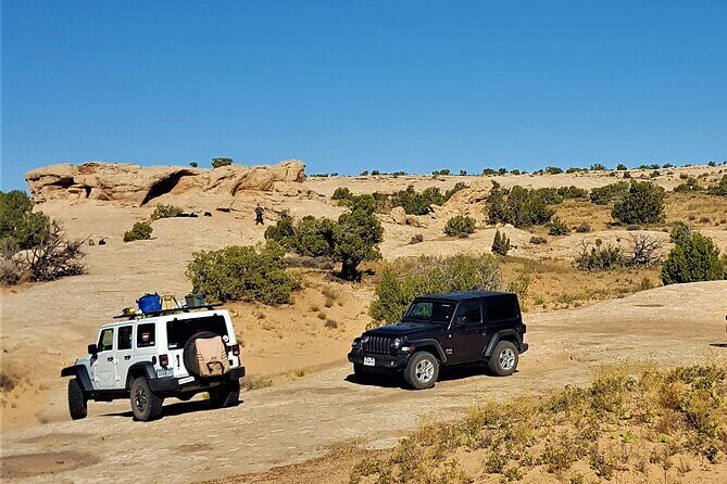 Private full day tour and hike combo. - Moab First: Pickup, Off-Road Time, and Getting Your Bearings