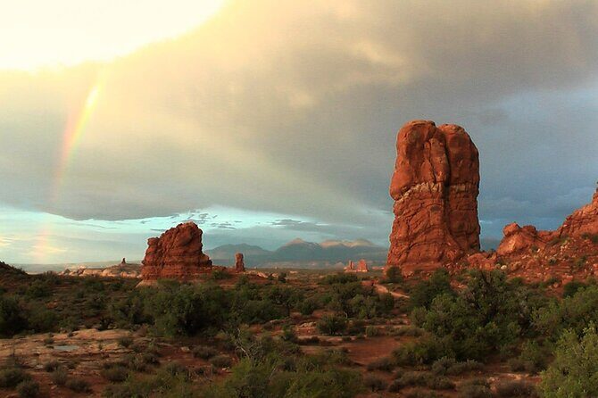 Private Guided Hike in Arches National Park - Why a private hike in Arches feels better than going it alone