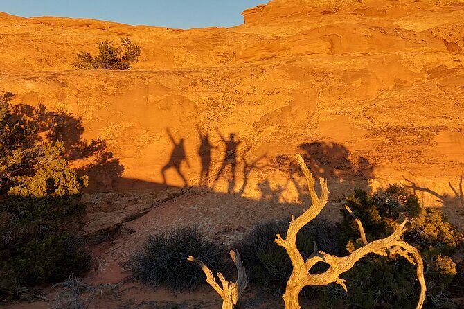 Secluded Arches Sunset Experience Best Of Devils Garden Fun Hike - Weather, Clothing, and Sunset Reality