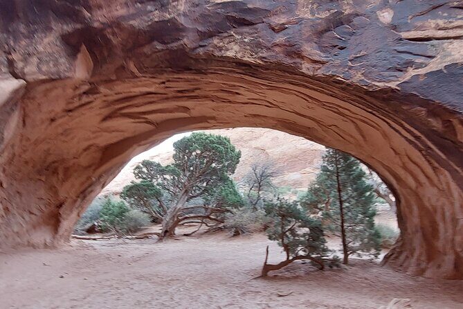 Secluded Arches Sunset Experience Best Of Devils Garden Fun Hike - Walking The Short Route: 2.5 Miles and Three Arches