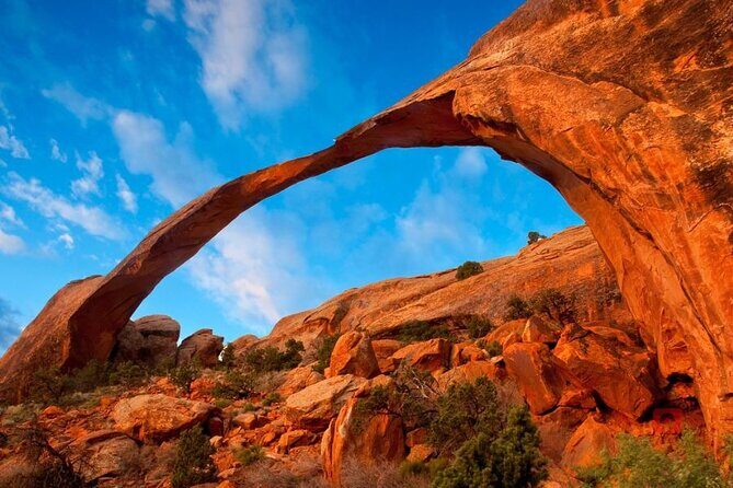Self Guided Audio Tour in Arches and Canyonlands - Landscape Arch and Devils Garden: when the guide helps you understand the trail reality