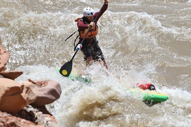 Splish and Splash: Stand Up Paddleboarding on the Colorado River - Safety and coaching: licensed guidance with real attention