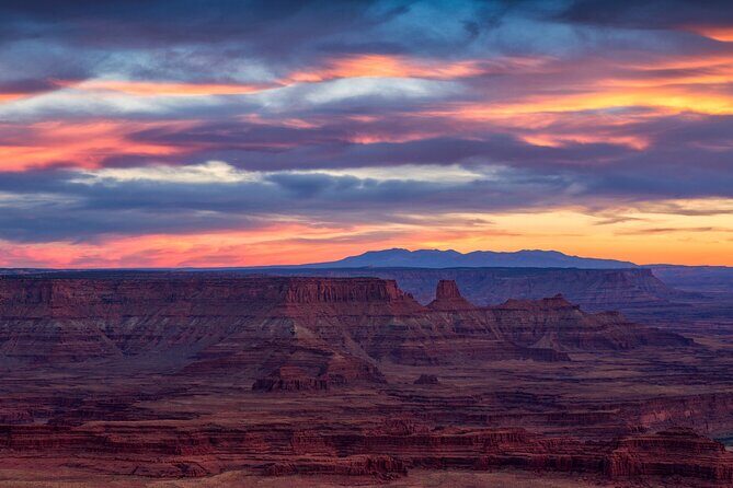 Sunset in Canyon Country Airplane Tour- 60 Min - Castle Valley, Castleton Tower, and Fisher Towers in the best light