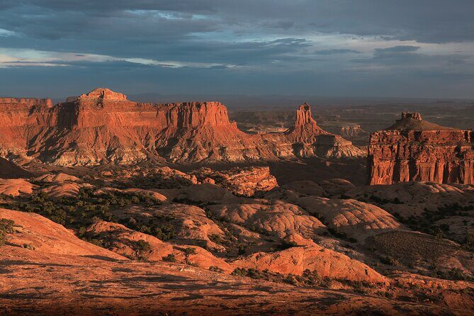 Sunset in Canyon Country Airplane Tour- 60 Min - Meeting at 94 W Aviation Way and keeping your evening easy