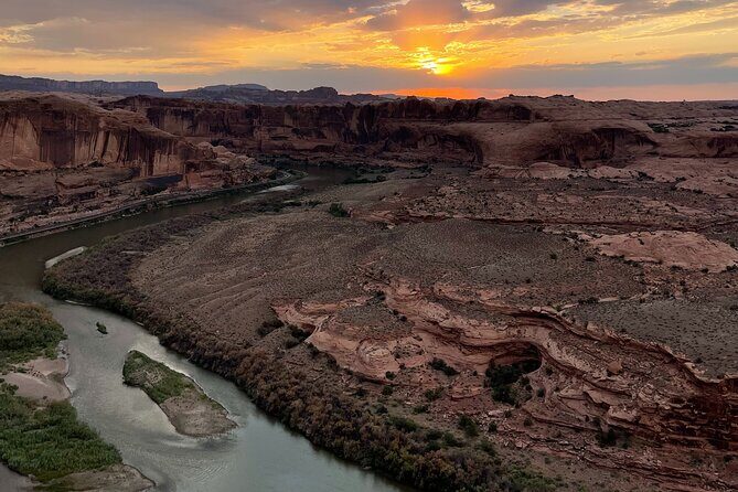 The Best U-Drive Hell's Revenge 4x4 Off Roading Tour from Moab - What you get for $135: value beyond the sticker price