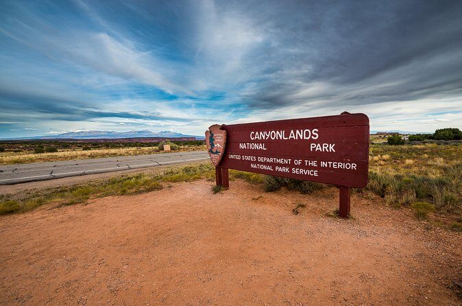 Walk With The Ancients Secluded Sunset Canyonlands Hike Adventure - Your sunset route: Aztec Butte, Mesa Arch, and the Green River Overlook